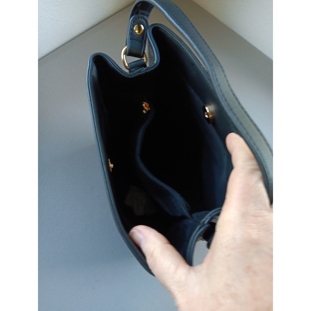 AOT Crossbody Handbag Bucket Purse  NEW Black Alligator Vegan Capsule Minimalist - Picture 6 of 9